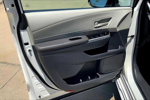 used 2024 Toyota Sienna car, priced at $39,990