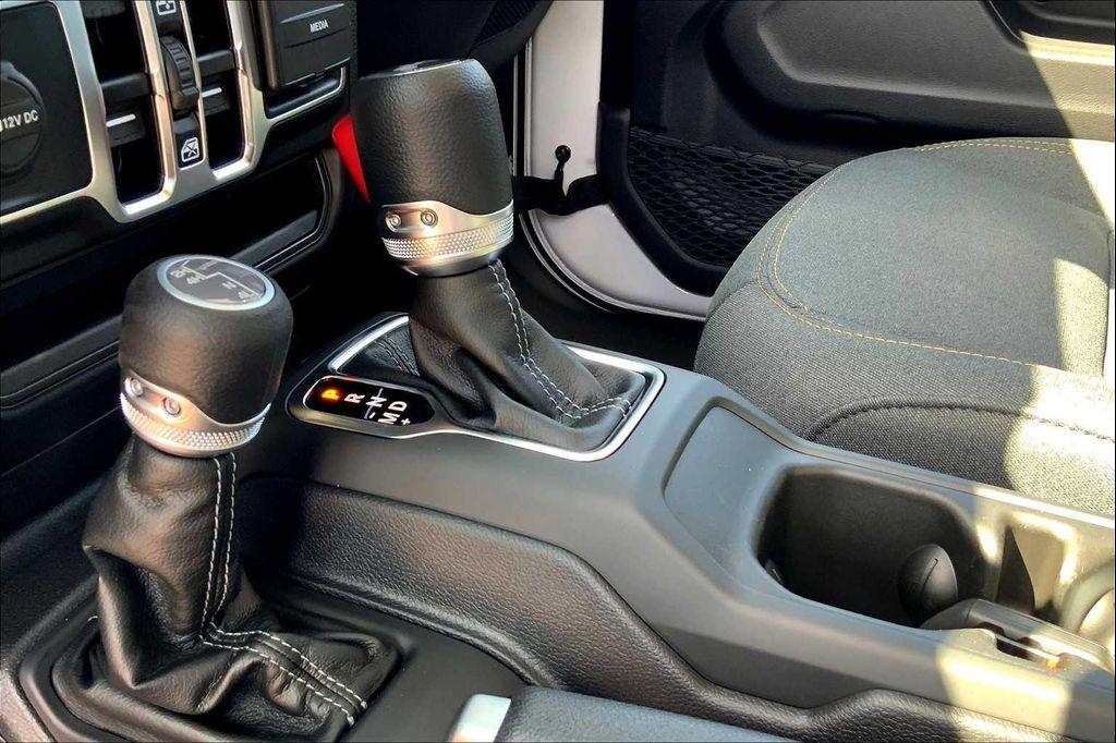 new 2025 Jeep Wrangler car, priced at $47,799