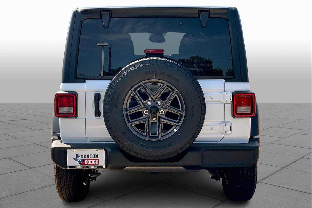 new 2025 Jeep Wrangler car, priced at $47,799