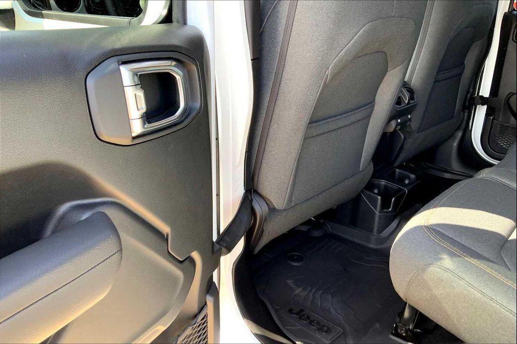 new 2025 Jeep Wrangler car, priced at $47,799