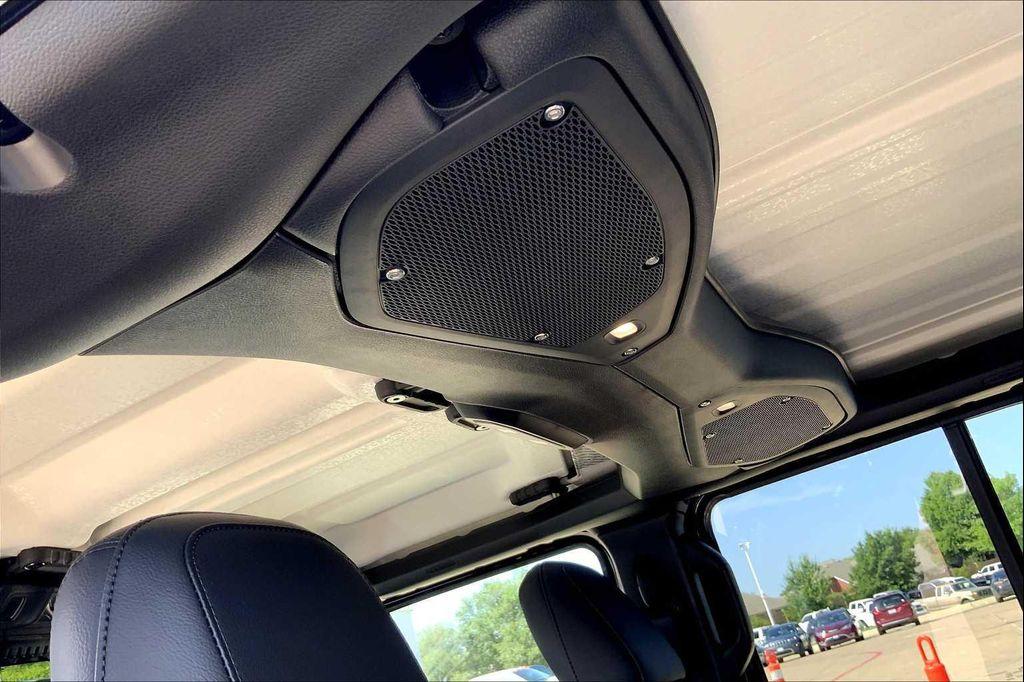 new 2025 Jeep Wrangler car, priced at $54,499