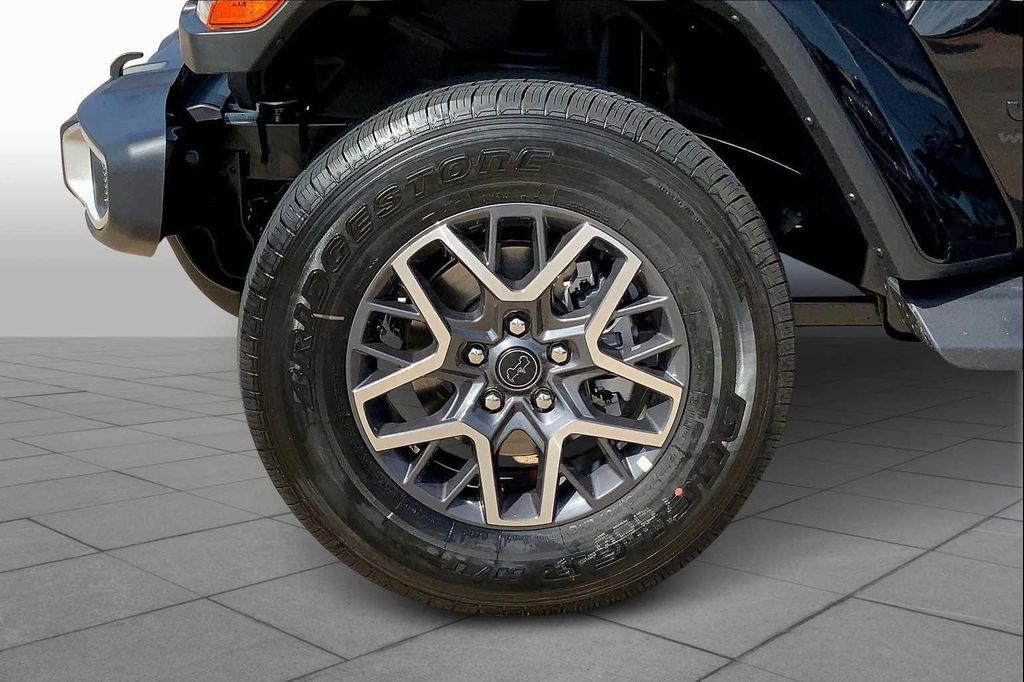 new 2025 Jeep Wrangler car, priced at $54,499