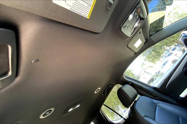 used 2023 Chevrolet Traverse car, priced at $35,990