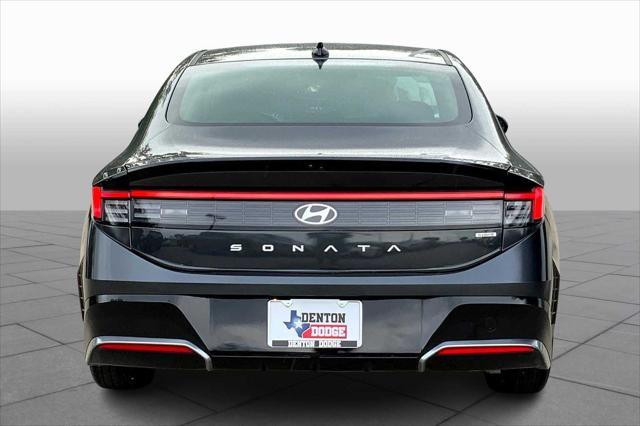 used 2025 Hyundai Sonata Hybrid car, priced at $24,990