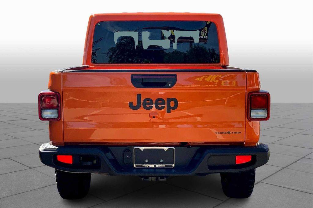 new 2025 Jeep Gladiator car, priced at $44,499