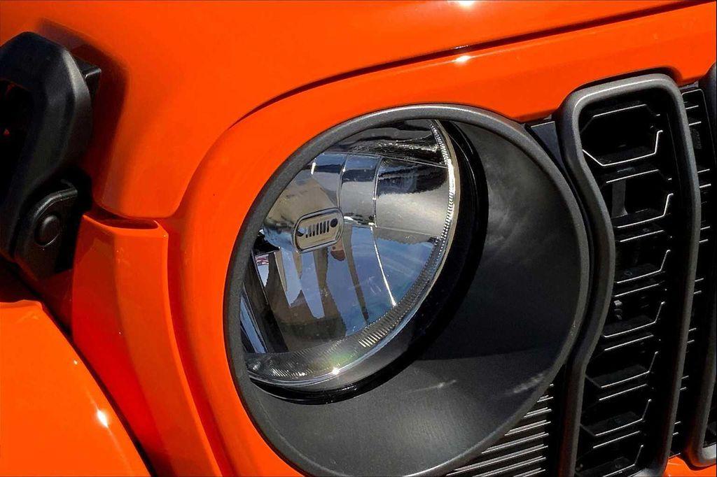 new 2025 Jeep Gladiator car, priced at $44,499
