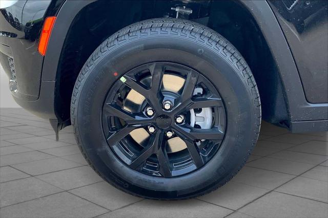 new 2025 Jeep Grand Cherokee L car, priced at $48,499