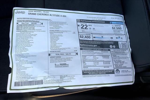 new 2025 Jeep Grand Cherokee car, priced at $48,375
