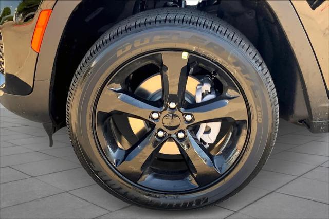 new 2025 Jeep Grand Cherokee car, priced at $48,375