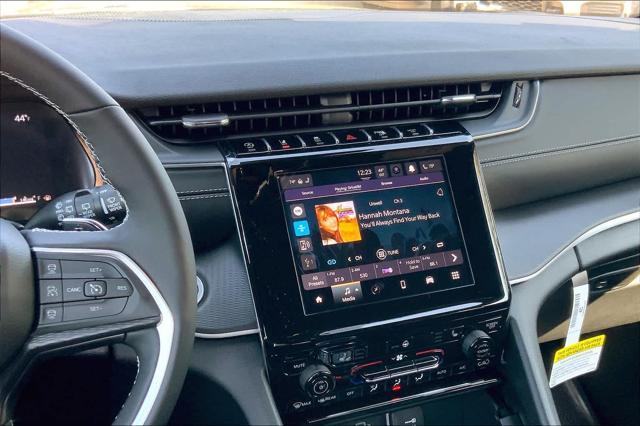 new 2025 Jeep Grand Cherokee car, priced at $48,375
