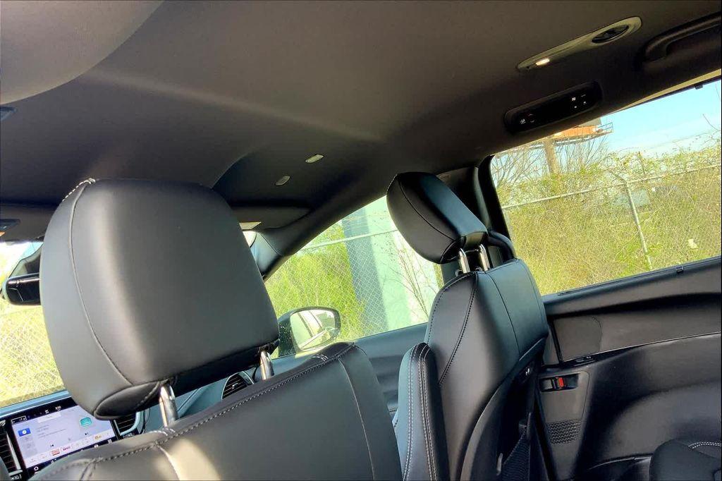 new 2025 Chrysler Pacifica car, priced at $42,999
