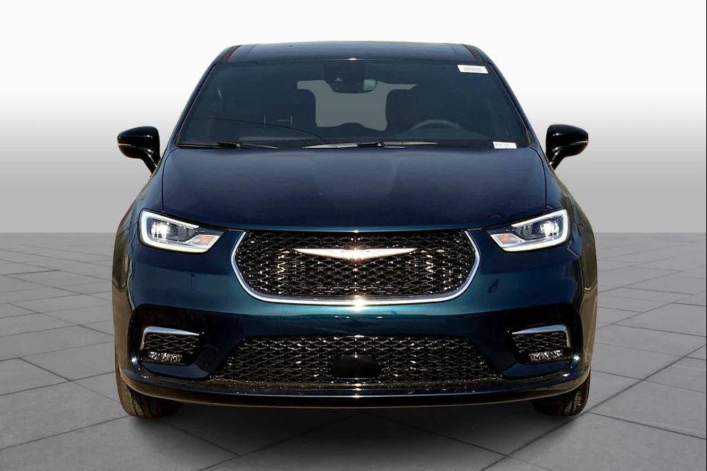 new 2025 Chrysler Pacifica car, priced at $42,999