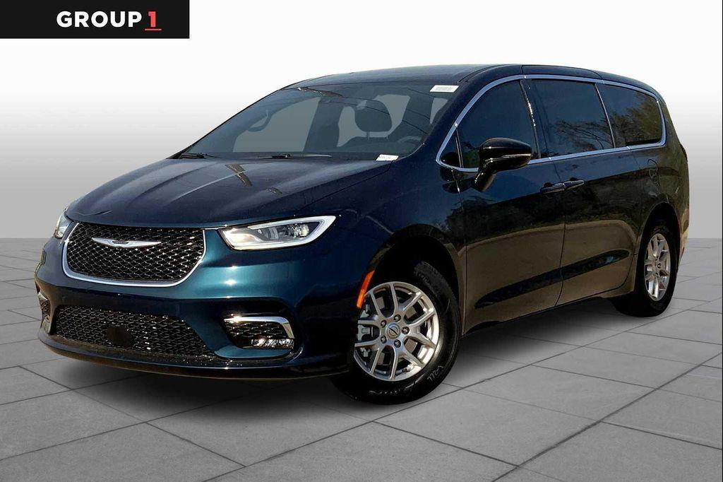 new 2025 Chrysler Pacifica car, priced at $41,999