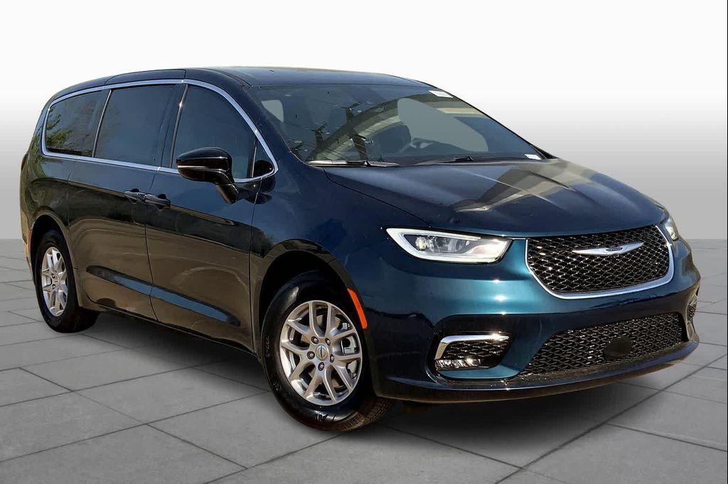 new 2025 Chrysler Pacifica car, priced at $42,999