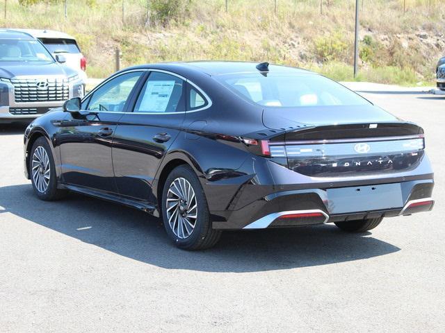 new 2024 Hyundai Sonata Hybrid car, priced at $34,146