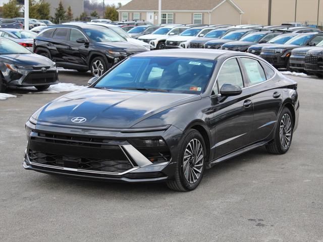 new 2025 Hyundai Sonata Hybrid car, priced at $30,820