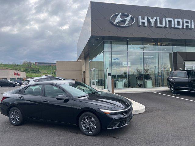 new 2024 Hyundai Elantra car, priced at $22,895