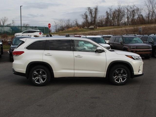 used 2019 Toyota Highlander car, priced at $27,751