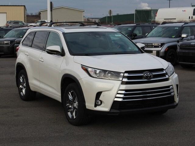 used 2019 Toyota Highlander car, priced at $27,751