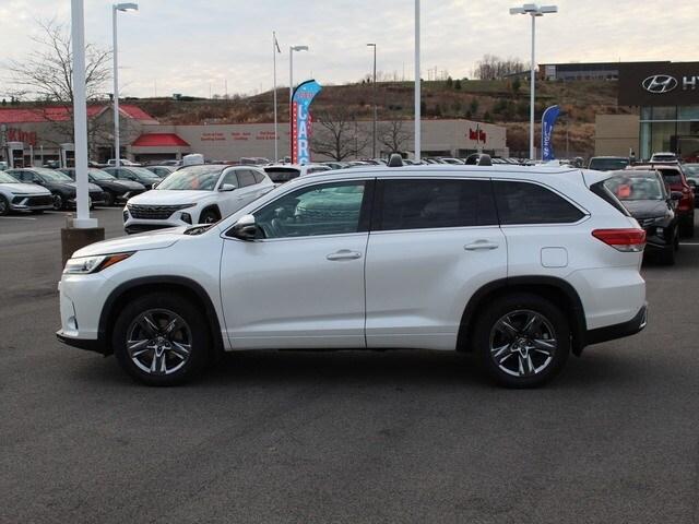 used 2019 Toyota Highlander car, priced at $27,751