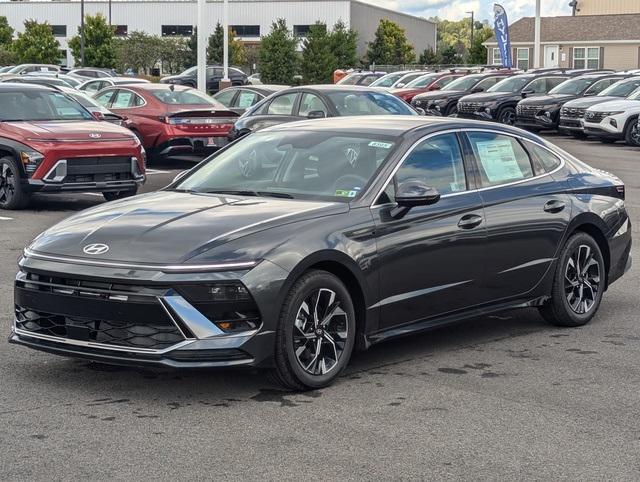 new 2025 Hyundai Sonata car, priced at $27,939