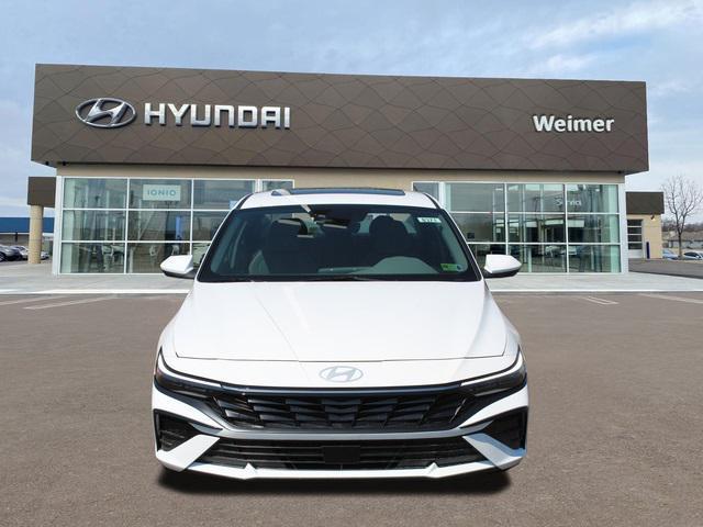 new 2024 Hyundai Elantra car, priced at $23,425