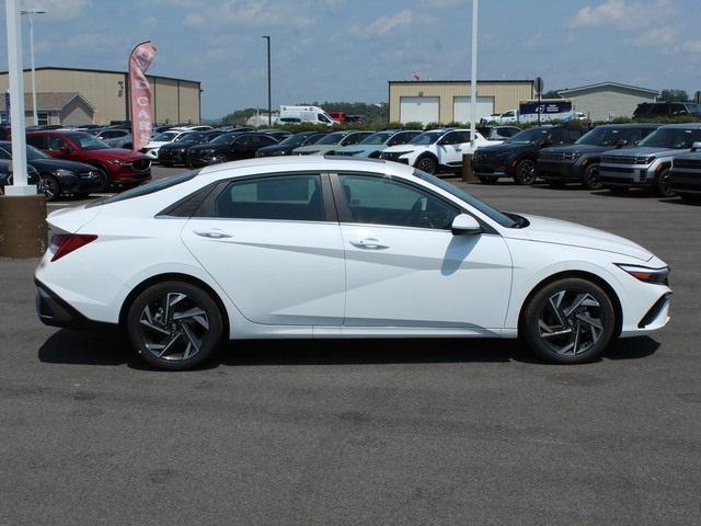 new 2024 Hyundai Elantra car, priced at $22,425