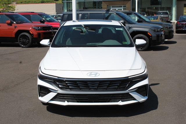 new 2024 Hyundai Elantra car, priced at $23,425