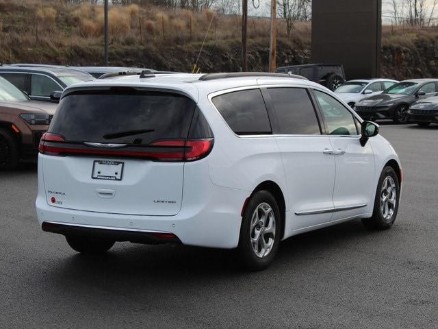 used 2023 Chrysler Pacifica car, priced at $31,018