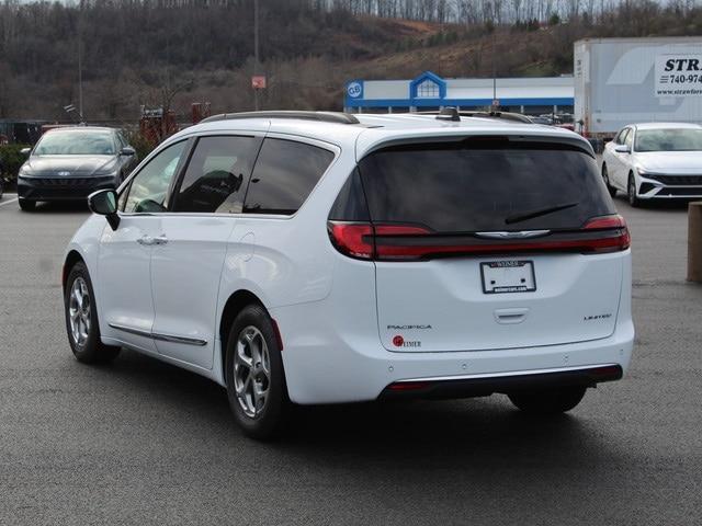 used 2023 Chrysler Pacifica car, priced at $31,018