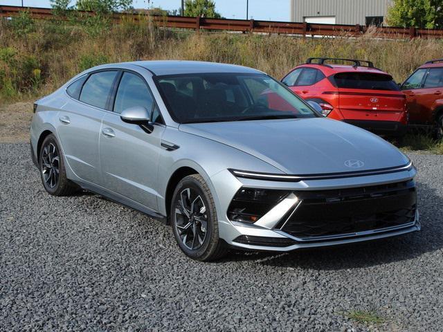 new 2025 Hyundai Sonata car, priced at $27,959