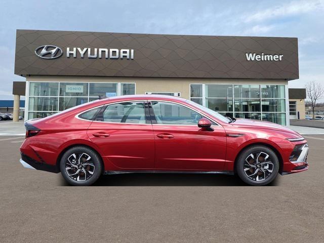 new 2024 Hyundai Sonata car, priced at $26,613