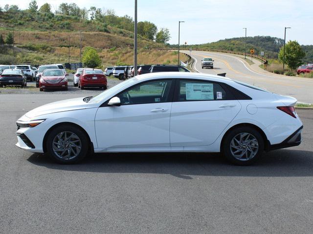 new 2024 Hyundai Elantra car, priced at $20,679