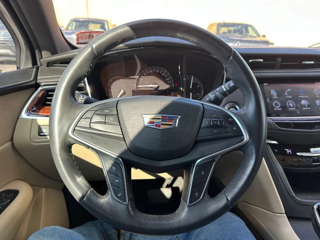 used 2017 Cadillac XT5 car, priced at $9,899