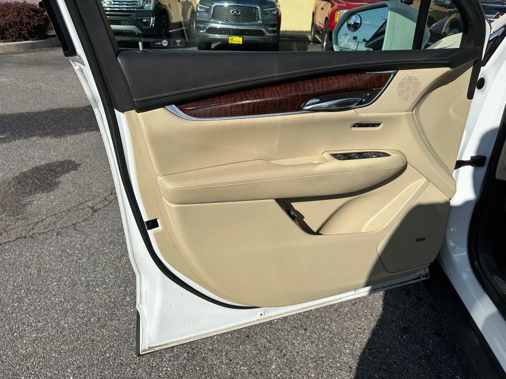 used 2017 Cadillac XT5 car, priced at $9,899