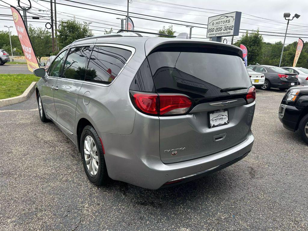 used 2019 Chrysler Pacifica car, priced at $14,995