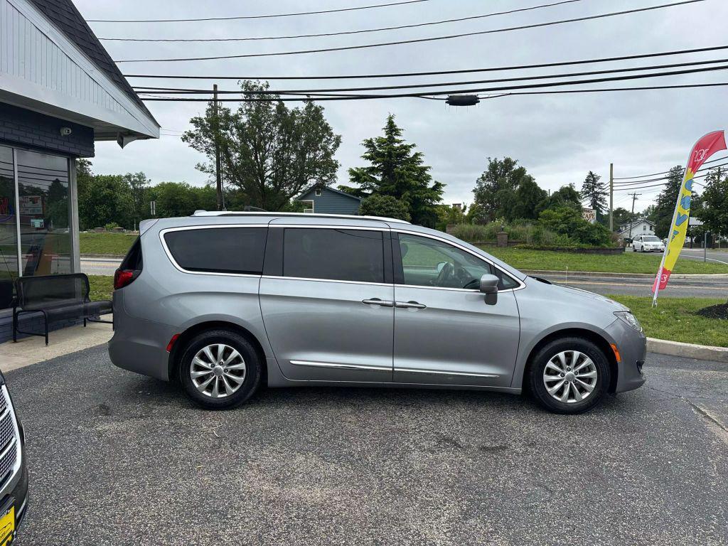 used 2019 Chrysler Pacifica car, priced at $14,995