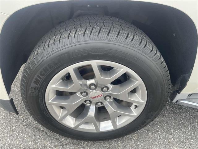 used 2015 GMC Yukon car, priced at $18,950