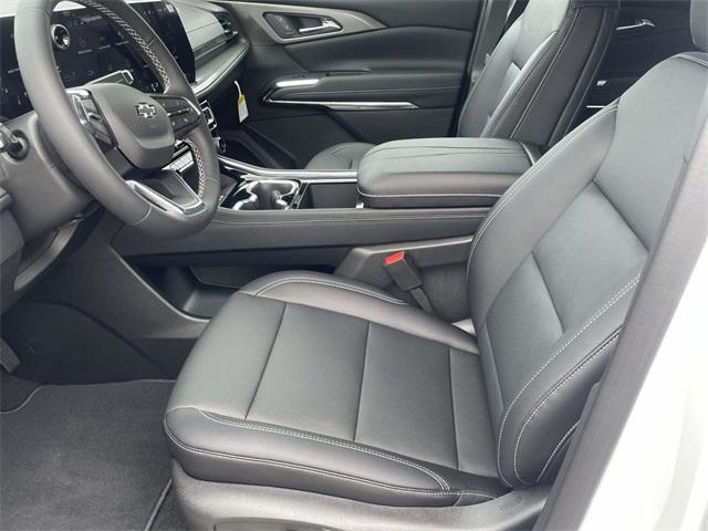 new 2026 Chevrolet Traverse car, priced at $45,366