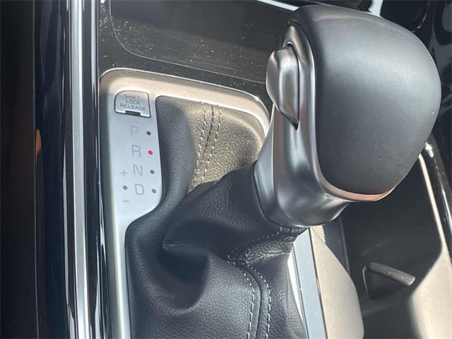 used 2022 Kia Sorento car, priced at $32,450