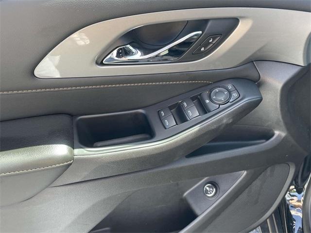 used 2021 Chevrolet Traverse car, priced at $29,450