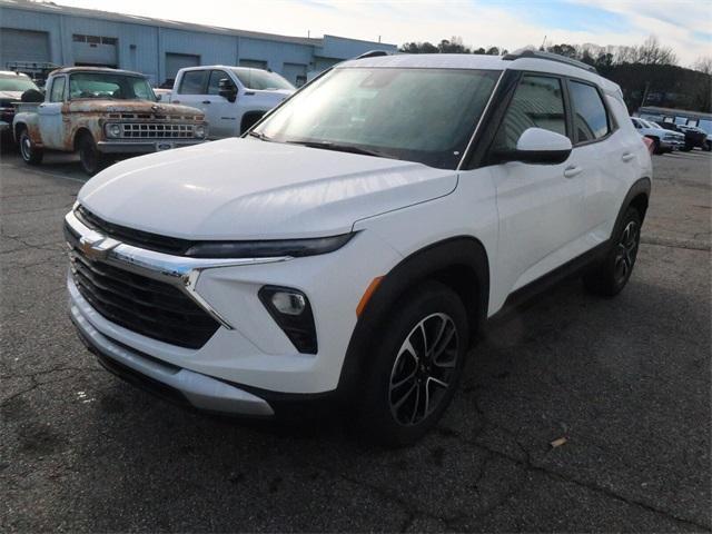 new 2025 Chevrolet TrailBlazer car, priced at $26,883