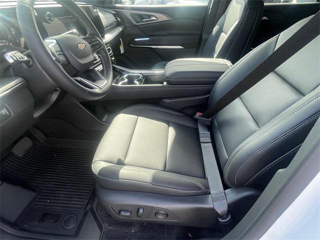 new 2025 Chevrolet Traverse car, priced at $44,356