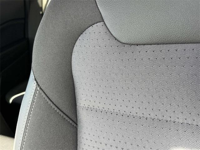 new 2025 Chevrolet Trax car, priced at $24,185