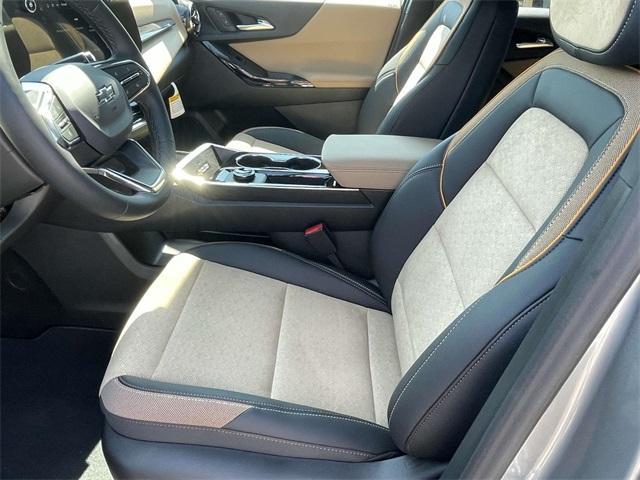new 2026 Chevrolet Equinox car, priced at $33,707