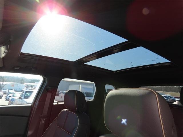new 2025 Chevrolet Blazer car, priced at $45,193