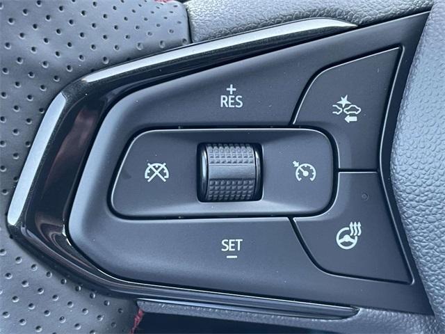 new 2025 Chevrolet Trax car, priced at $27,014