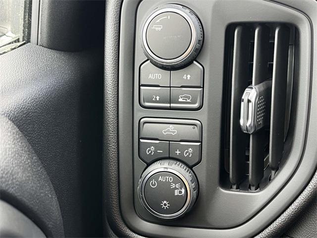 new 2025 Chevrolet Silverado 1500 car, priced at $44,100