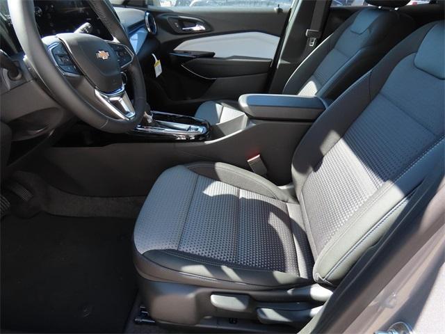 new 2025 Chevrolet Trax car, priced at $24,028