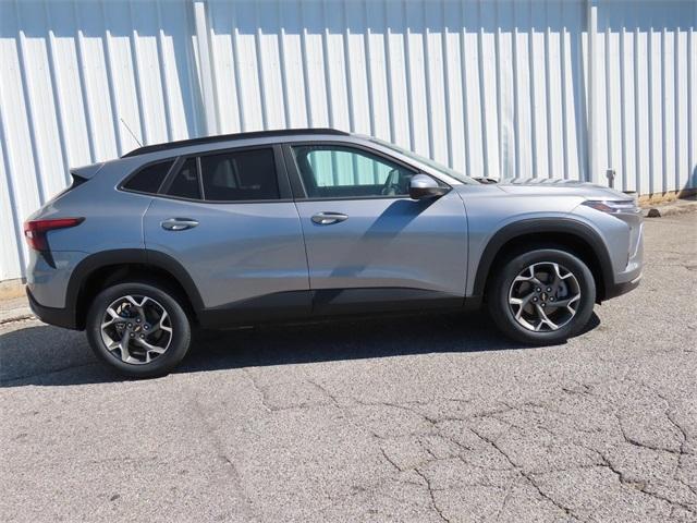 new 2025 Chevrolet Trax car, priced at $24,028